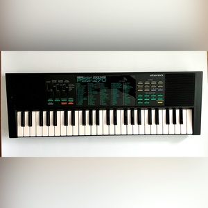 Vintage Yamaha porta sound keyboard Model PSS-270.
